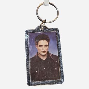 edward cullen twilight breaking dawn part 2 keychain